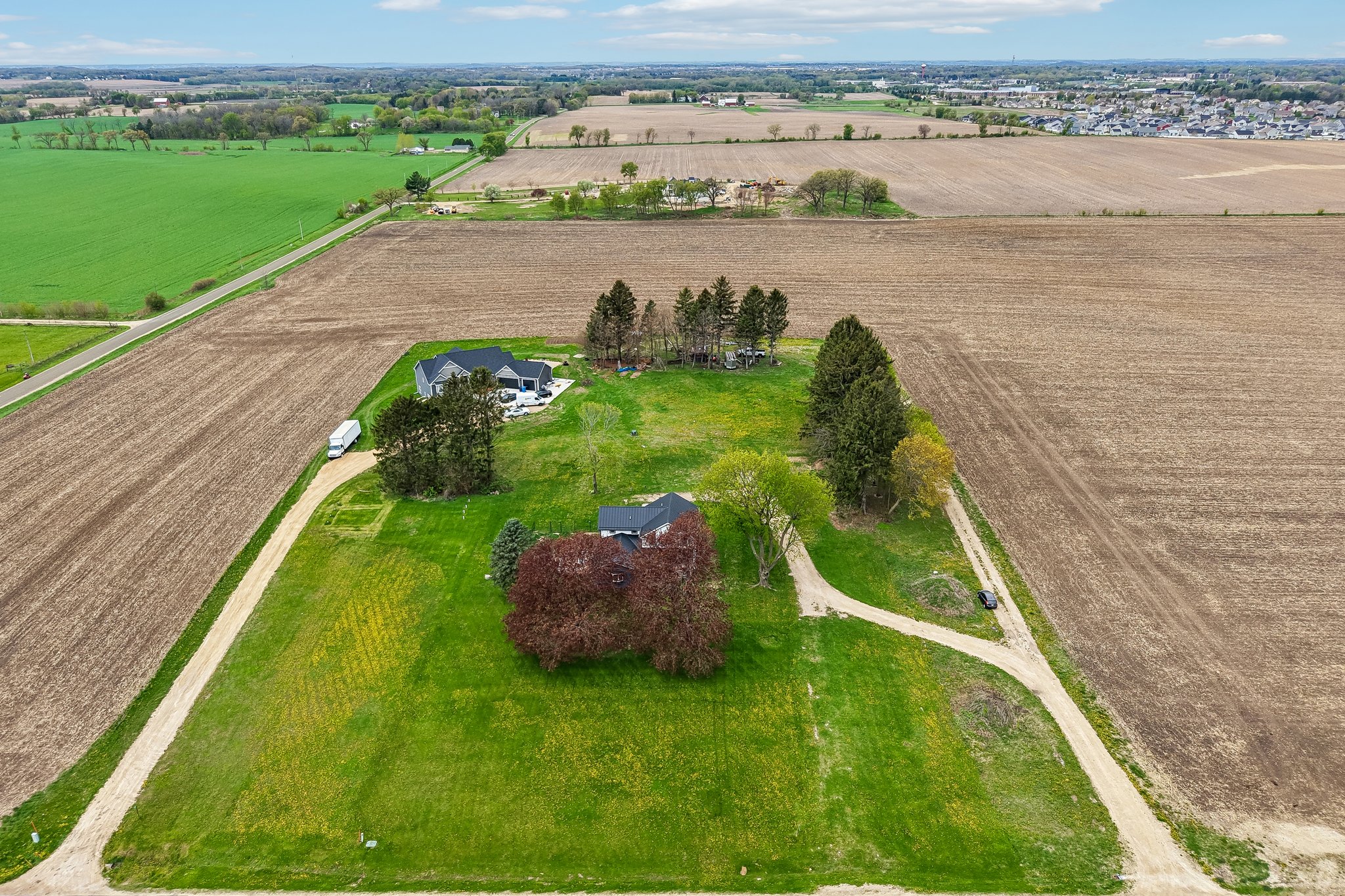 Town Hall Dr-S0105-065.jpg