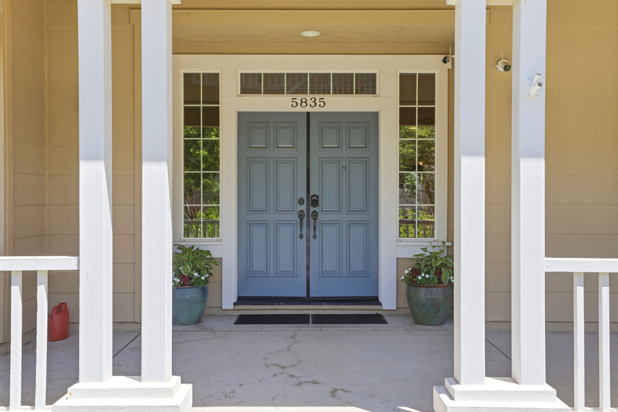 005_F8_5835 Elder Cir