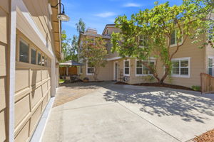 049_F8_5835 Elder Cir