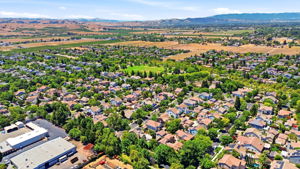 010_F8_AERIAL_5835 Elder Cir
