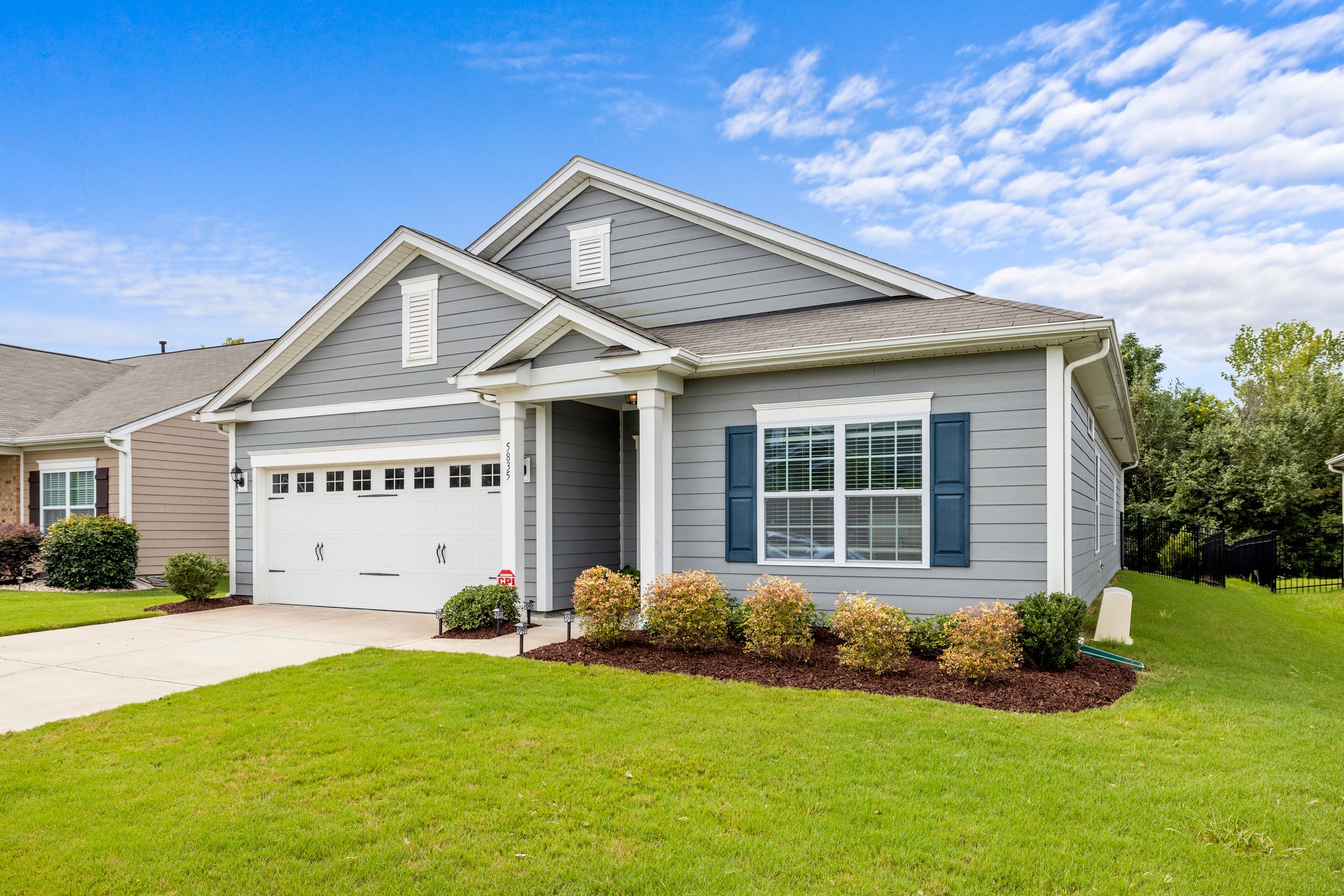 5835 Eleanor Rigby Rd, Charlotte, NC 28278, USA Photo 3