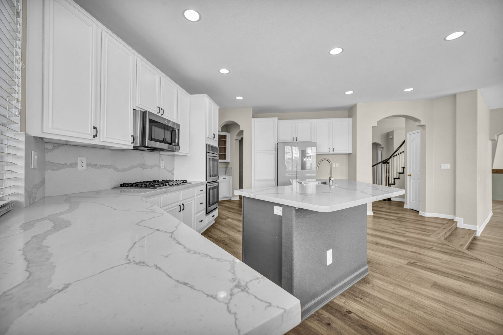 5835 Ingleston Dr_54