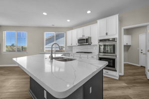 5835 Ingleston Dr_53