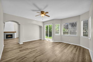 5835 Ingleston Dr_49