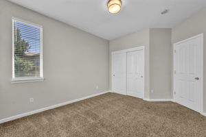 5835 Ingleston Dr_33