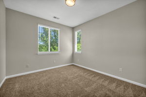 5835 Ingleston Dr_32