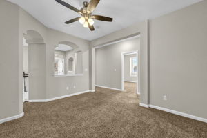 5835 Ingleston Dr_21