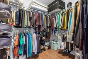 20-1st Floor Primary Closet
