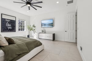 Caymus Loop-L0702-025.jpg