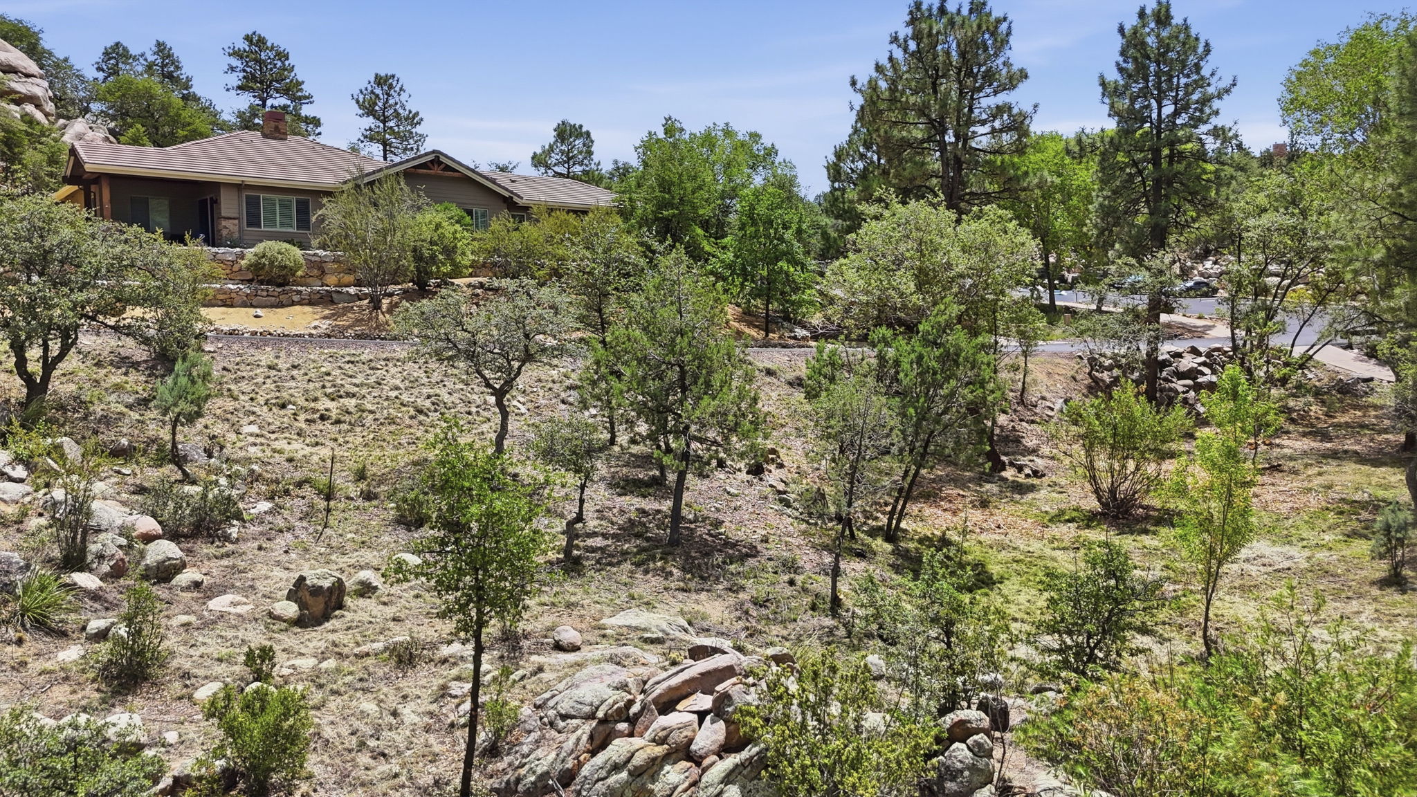 Lot Photo 2