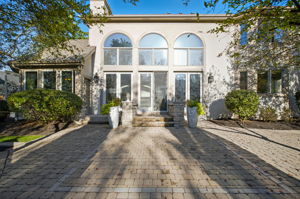 Jackie King - 5840 Heron Ct-122