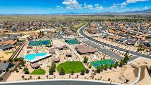 SpurCrossClubhouse(4)