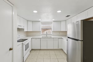 Darren Ct-S1007-011 (2).jpg