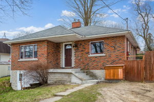  585 Blair St, Fergus, ON N1M 1S5, US Photo 0