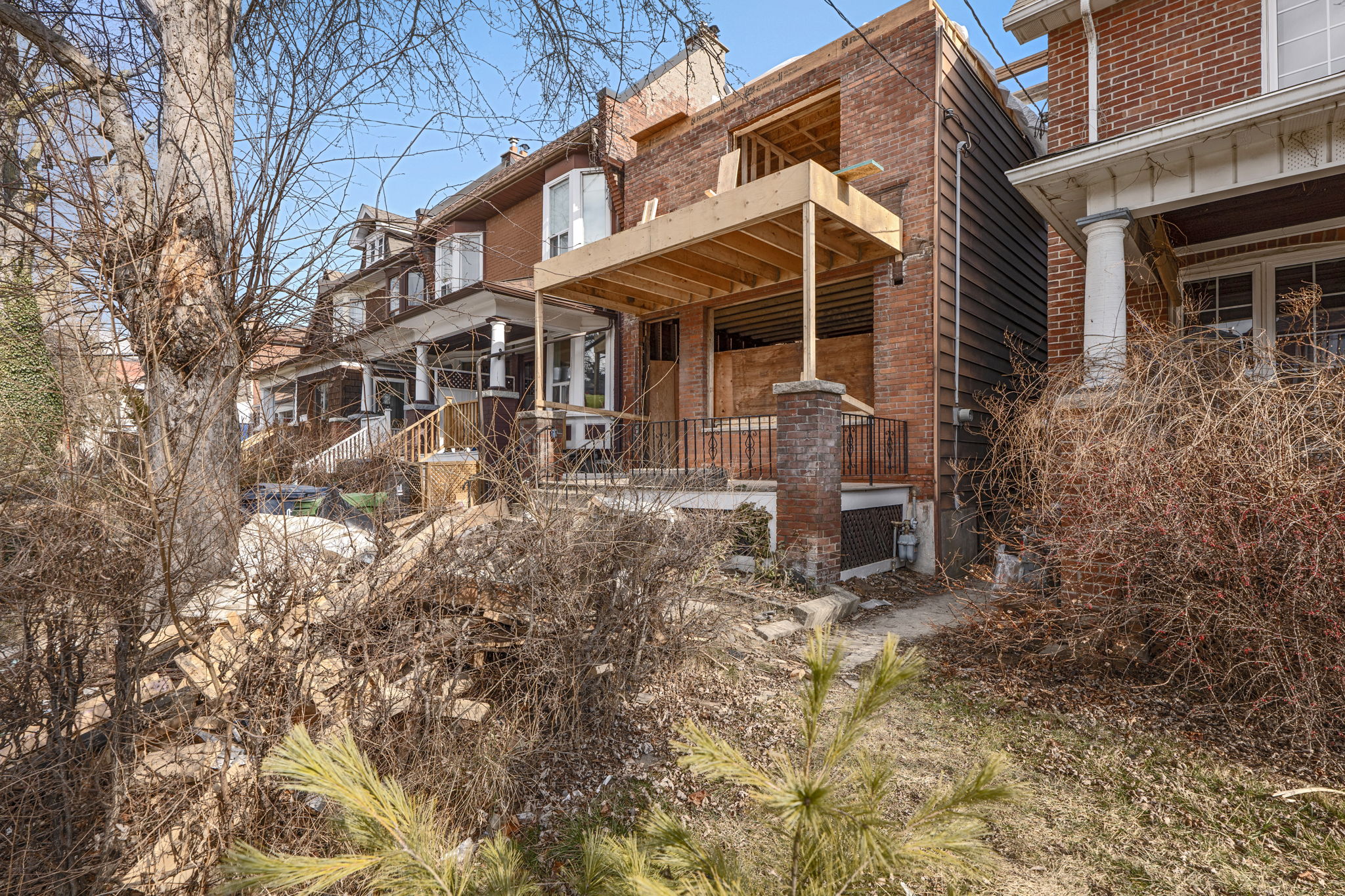 585 Concord Ave Toronto, ON M6H 2R2