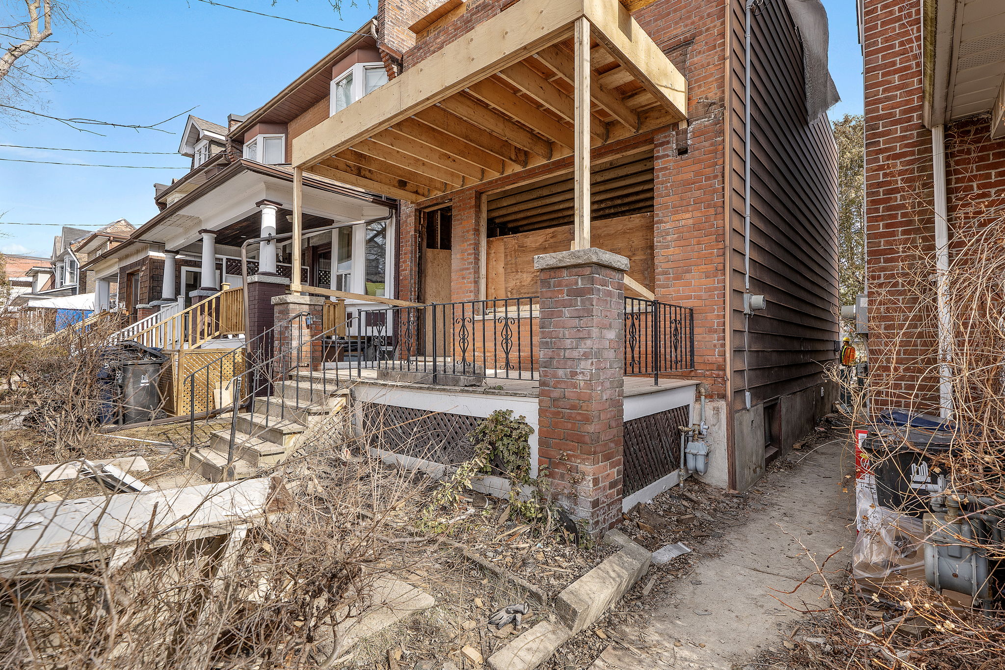 585 Concord Ave Toronto, ON M6H 2R2
