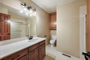  Photo 46