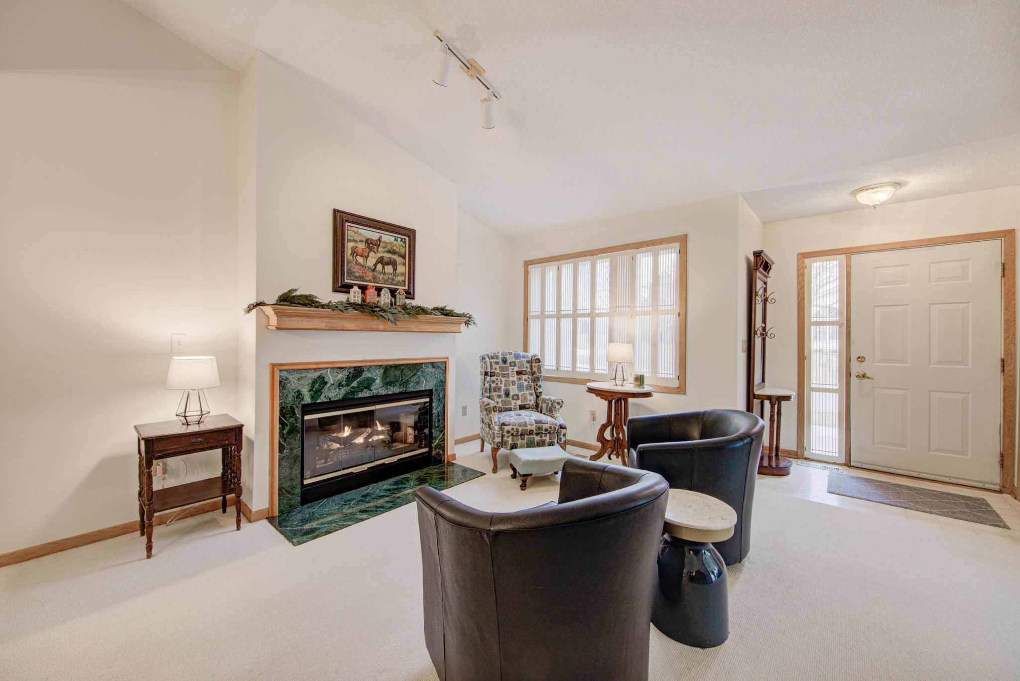 5 Living Room