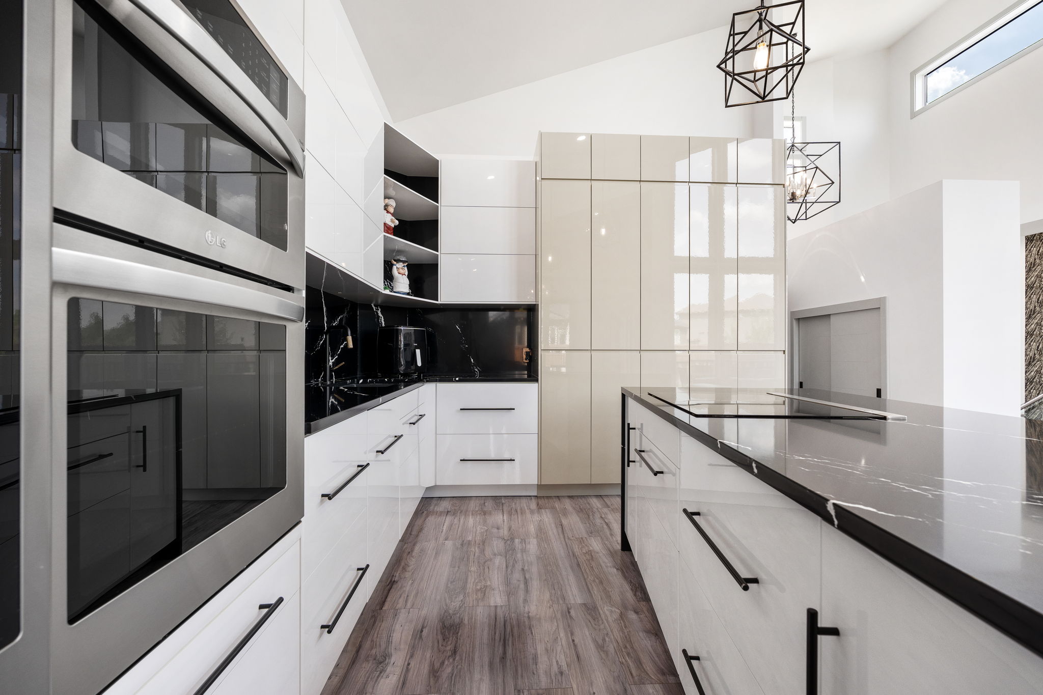 585 Saddleridge Ln - Interior-9