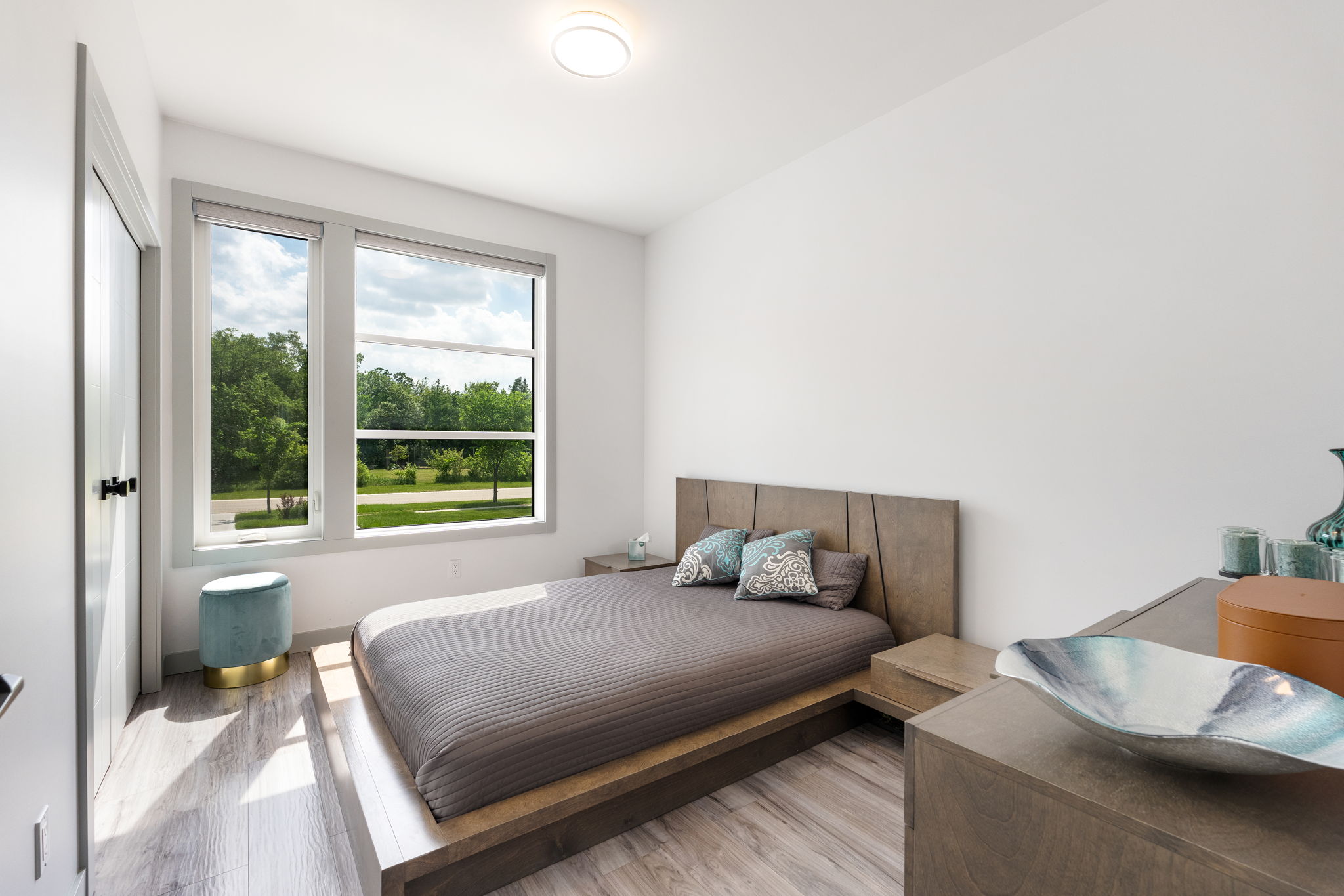 585 Saddleridge Ln - Interior-16