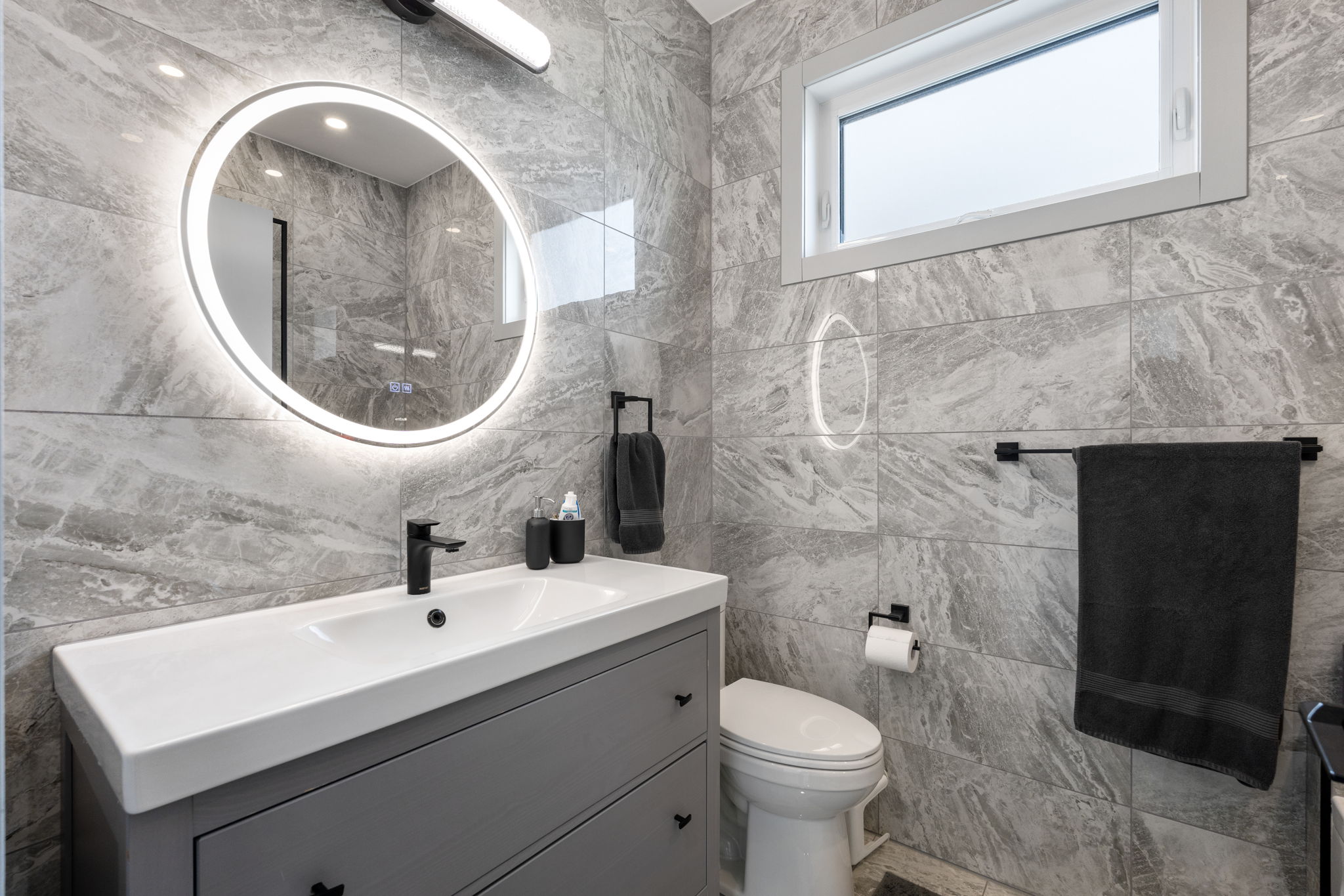 585 Saddleridge Ln - Interior-17