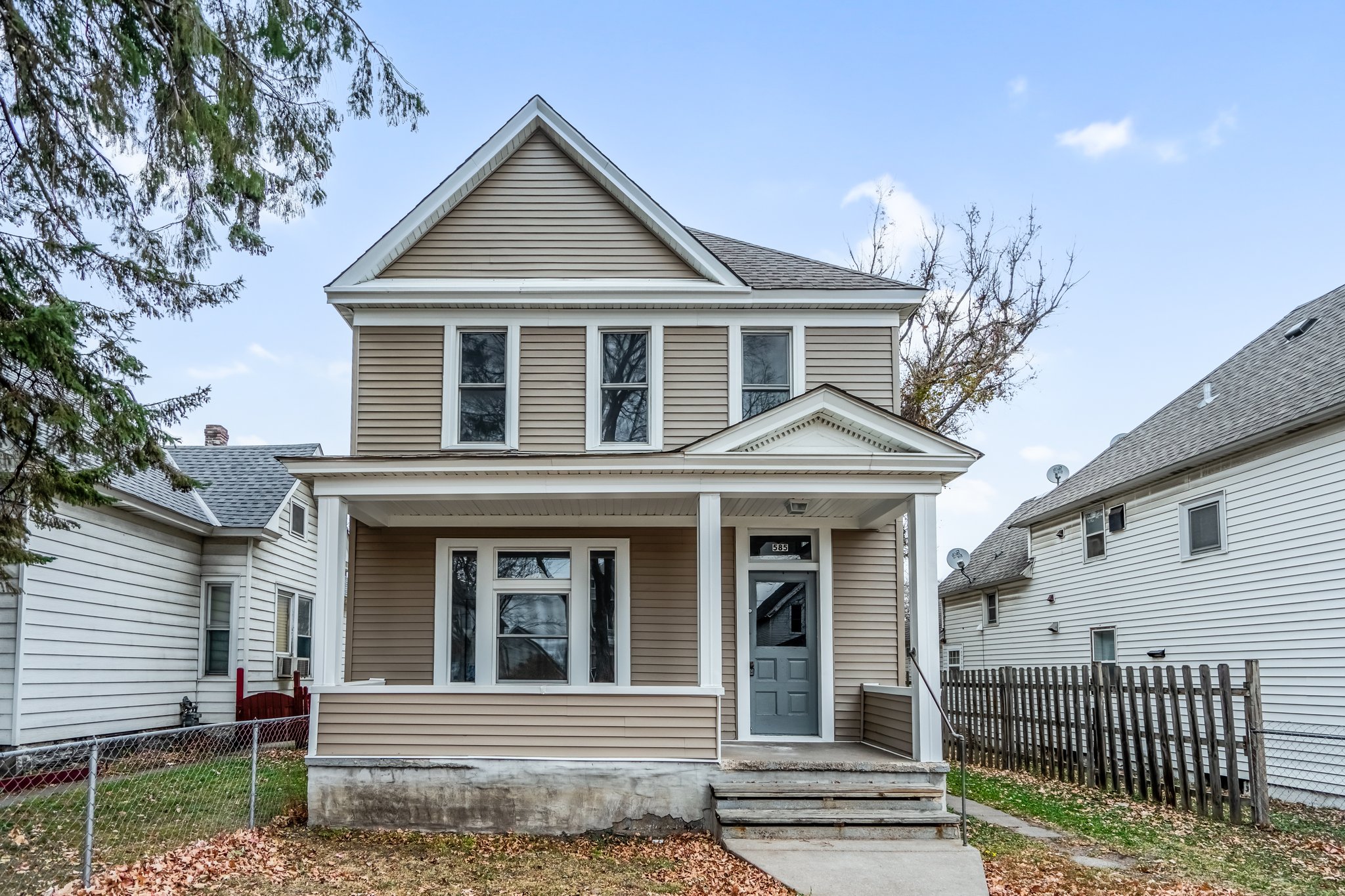 585 Sherburne Ave, Saint Paul, MN 55103 Mint Real Estate Photography