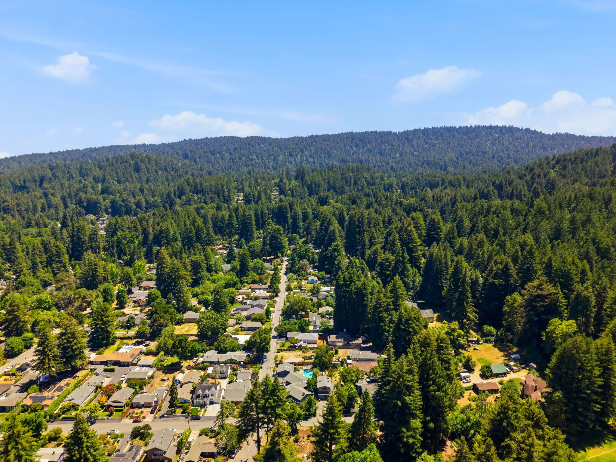 020_F8_AERIAL_5851 Plateau Dr