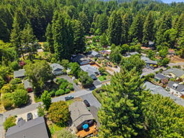 005_F8_AERIAL_5851 Plateau Dr