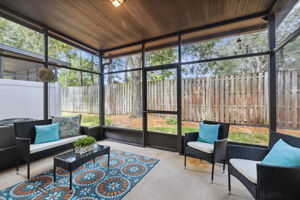 Screened-in Porch