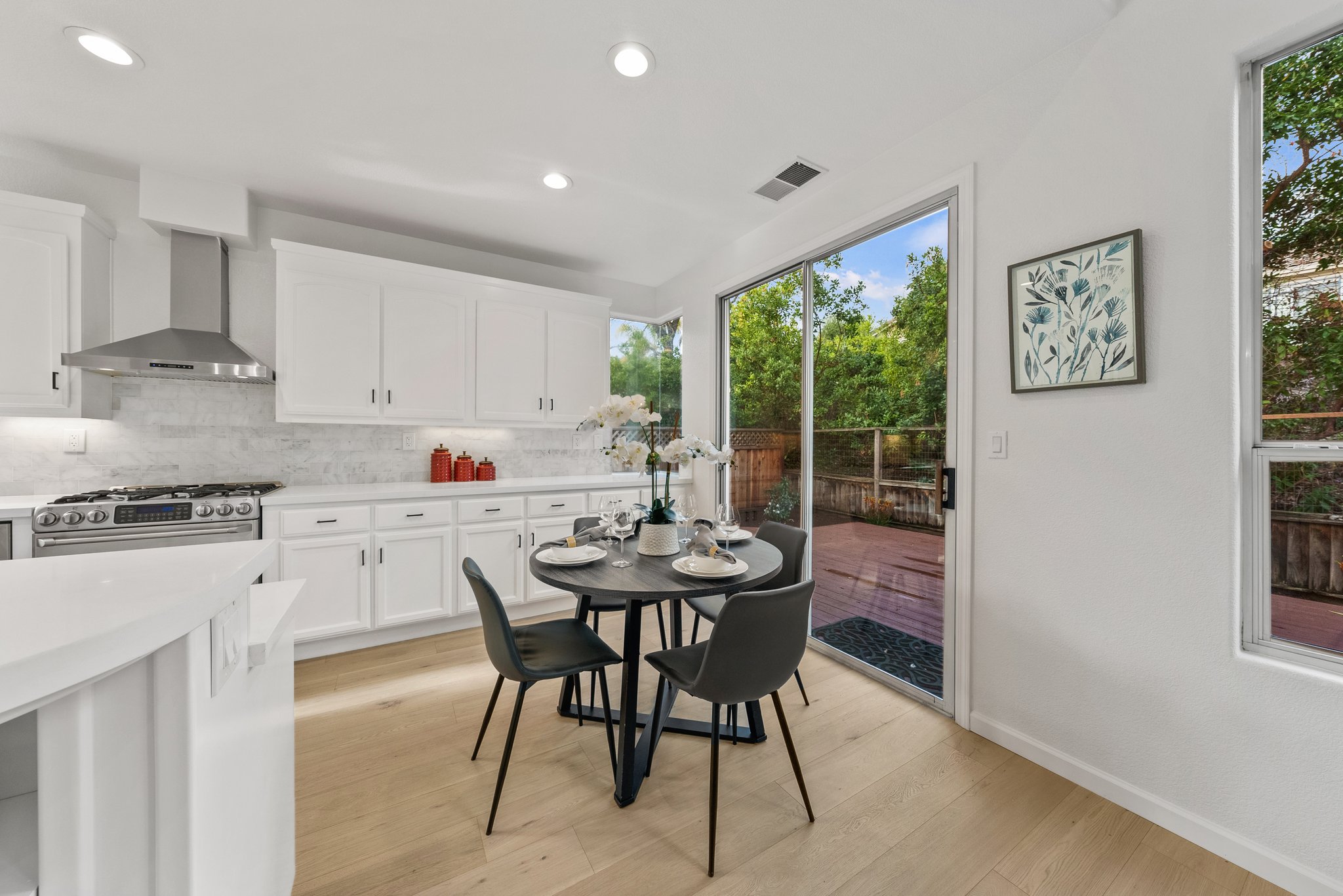 Breakfast Nook/Kitchen