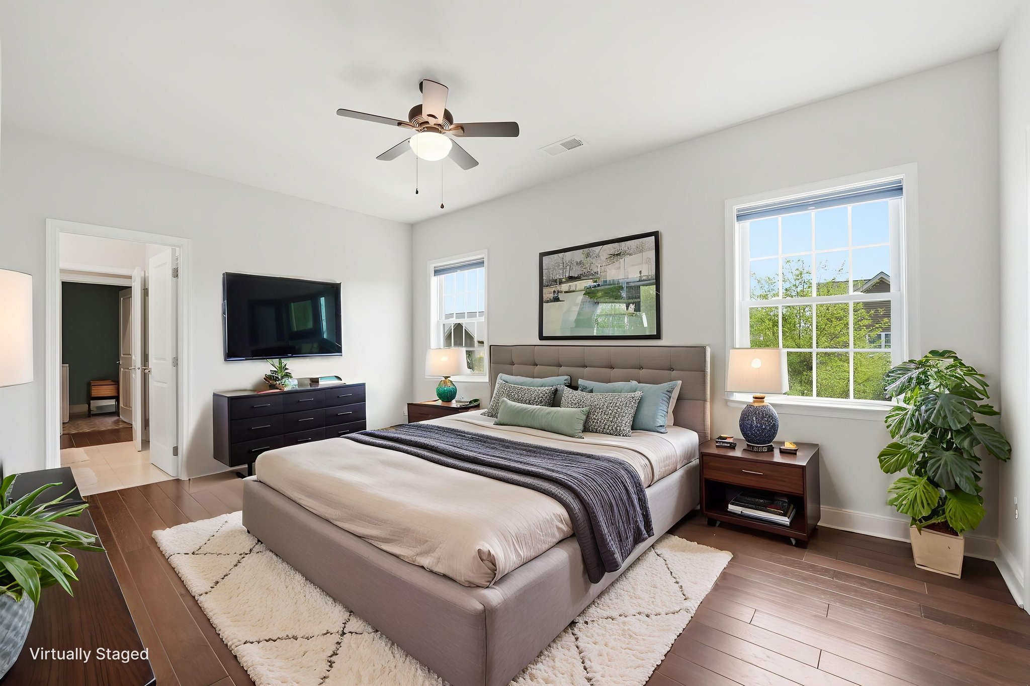 DSC09457 virtually staged.jpeg