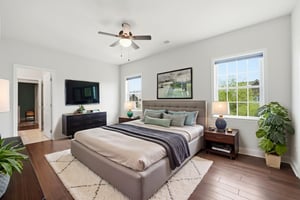 DSC09457 virtually staged.jpeg