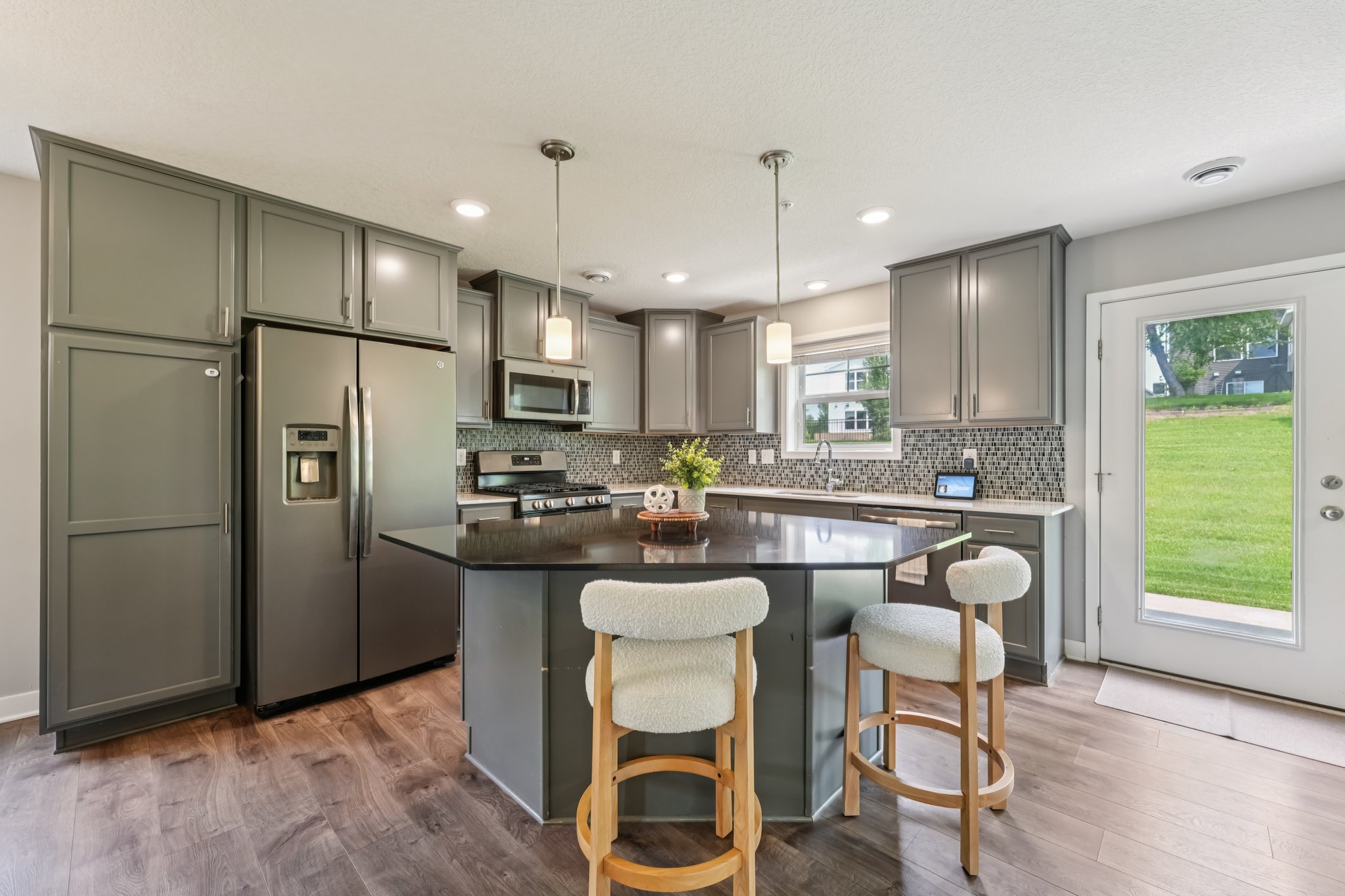 Royalton Rd-1106-016.jpg