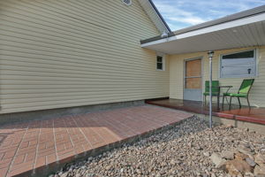  Photo 33