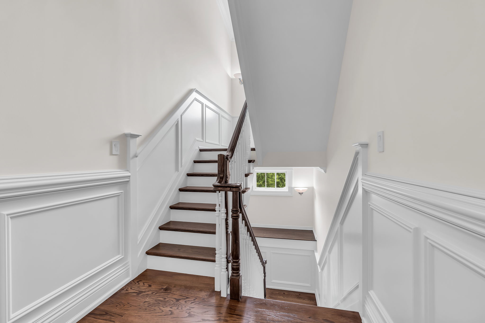  Photo 82
