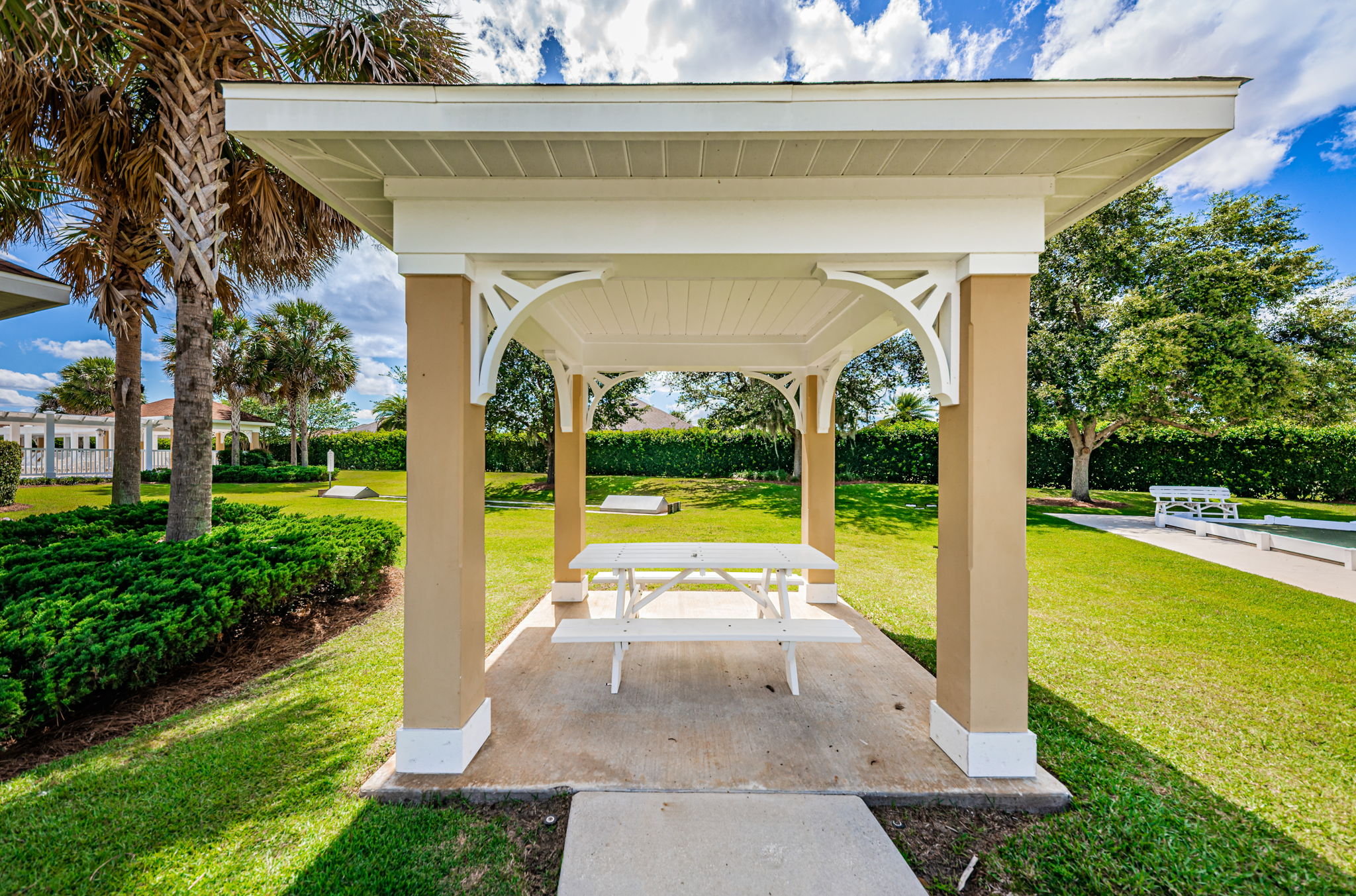 14-Gazebo