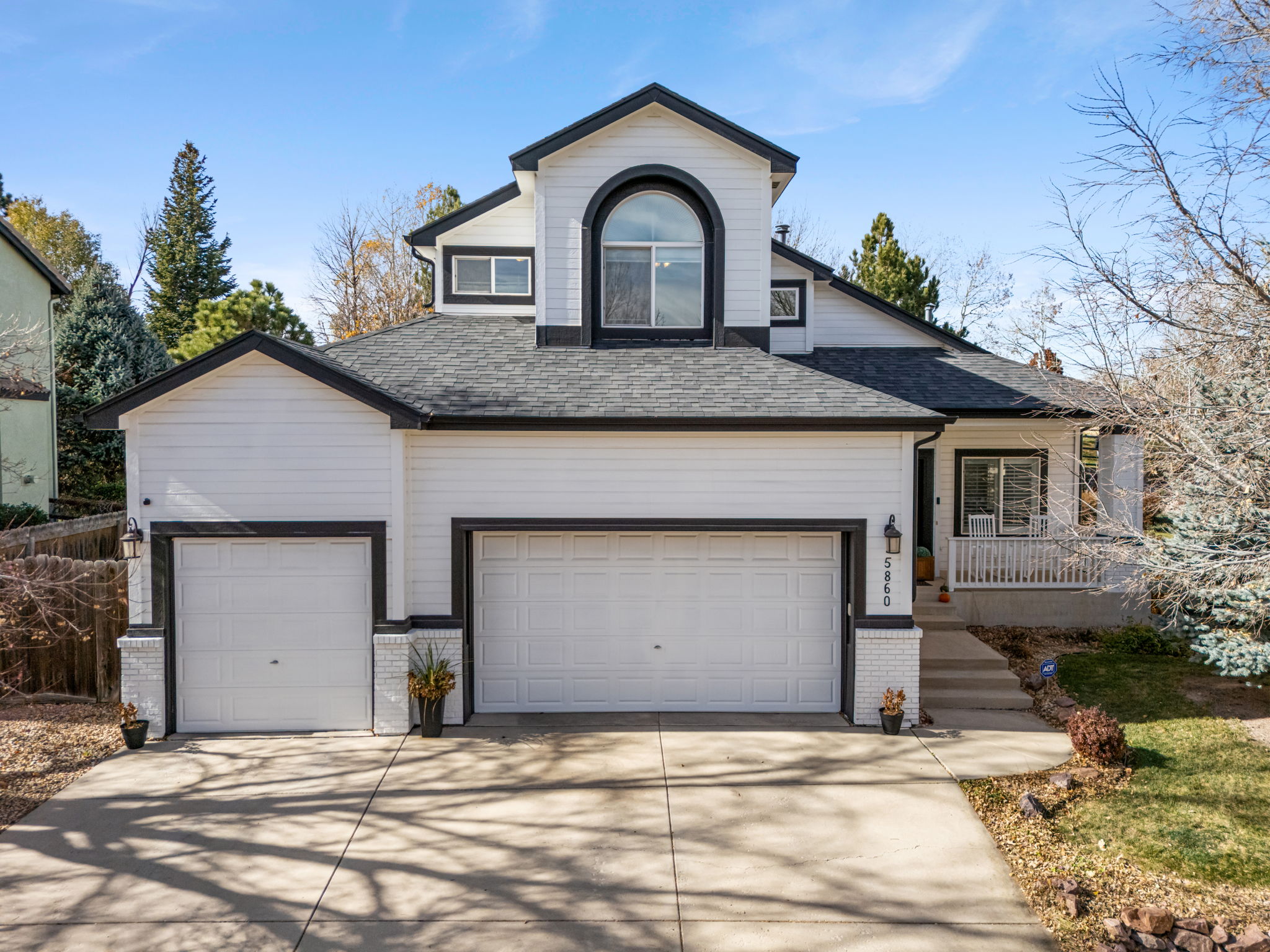 DJI_20251108023612_0330_D