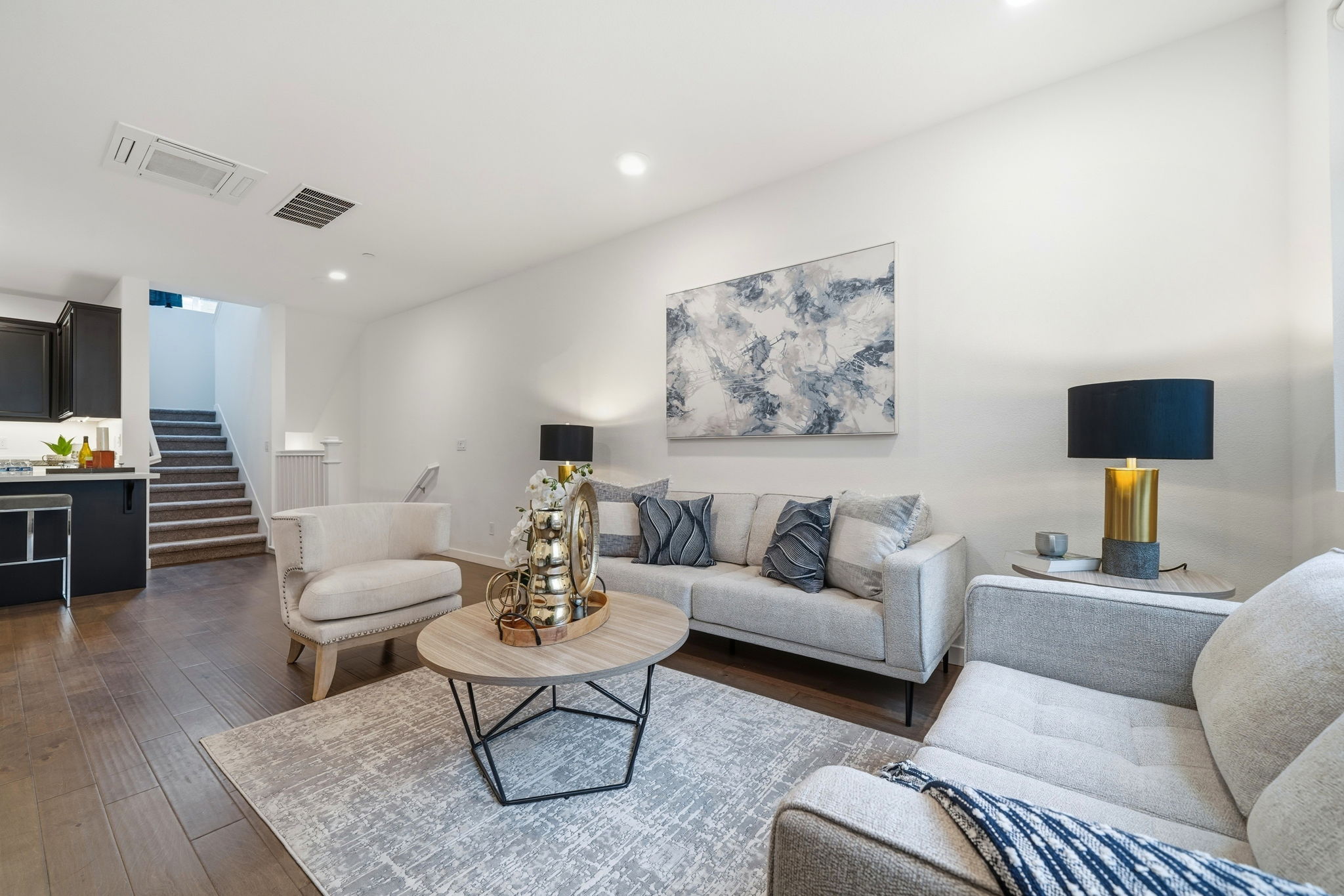 009_f8_5862 Cadence Ave