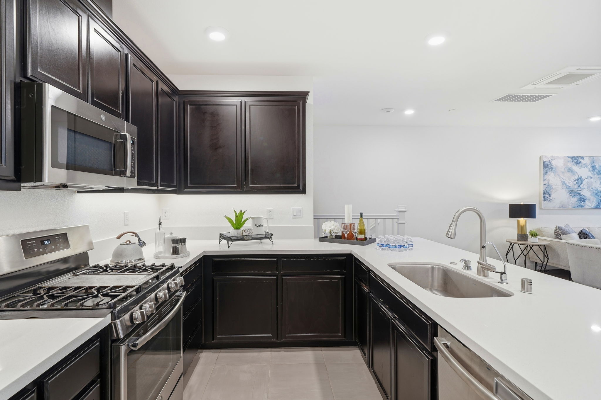 012_f8_5862 Cadence Ave