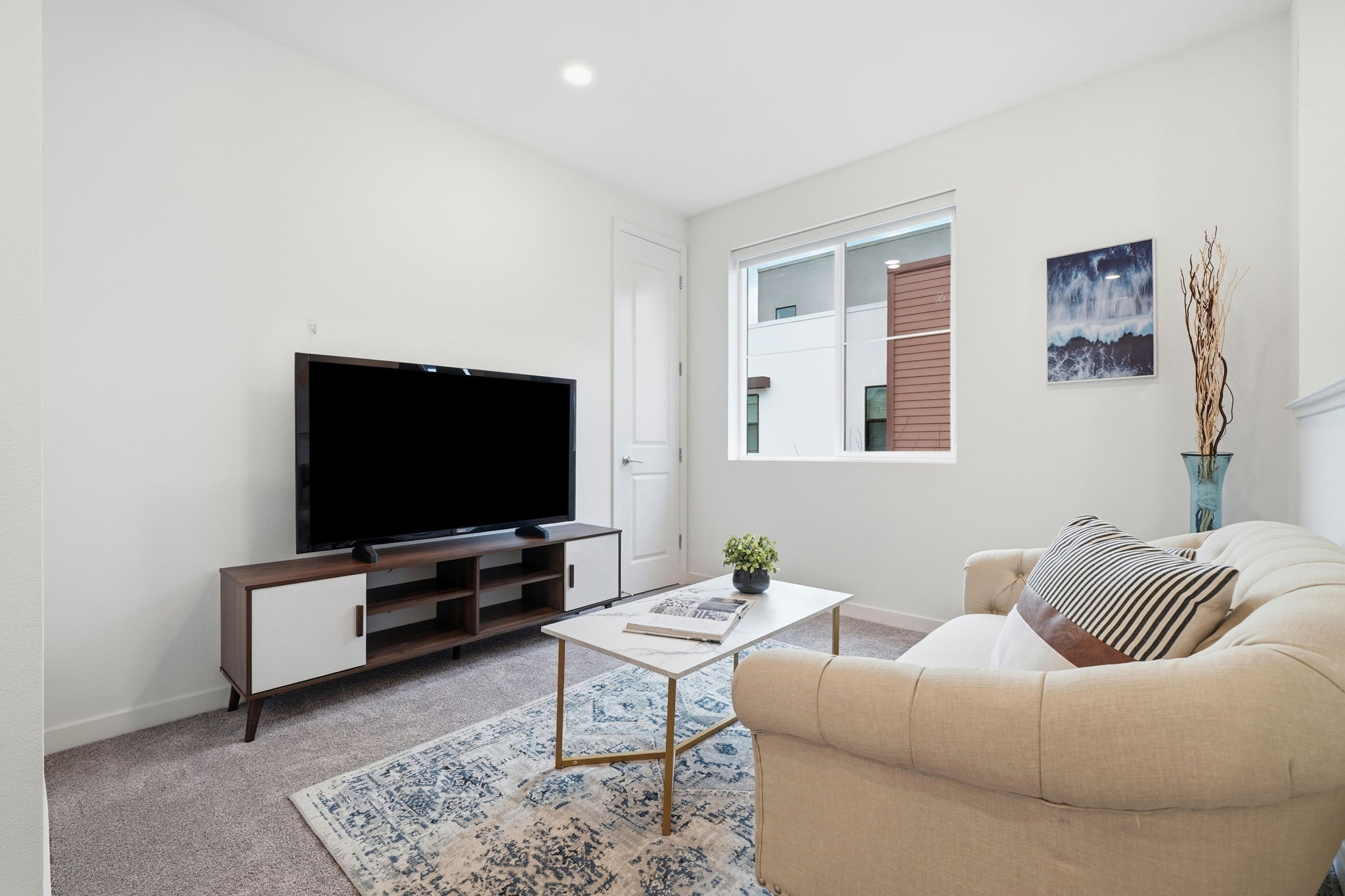 021_f8_5862 Cadence Ave