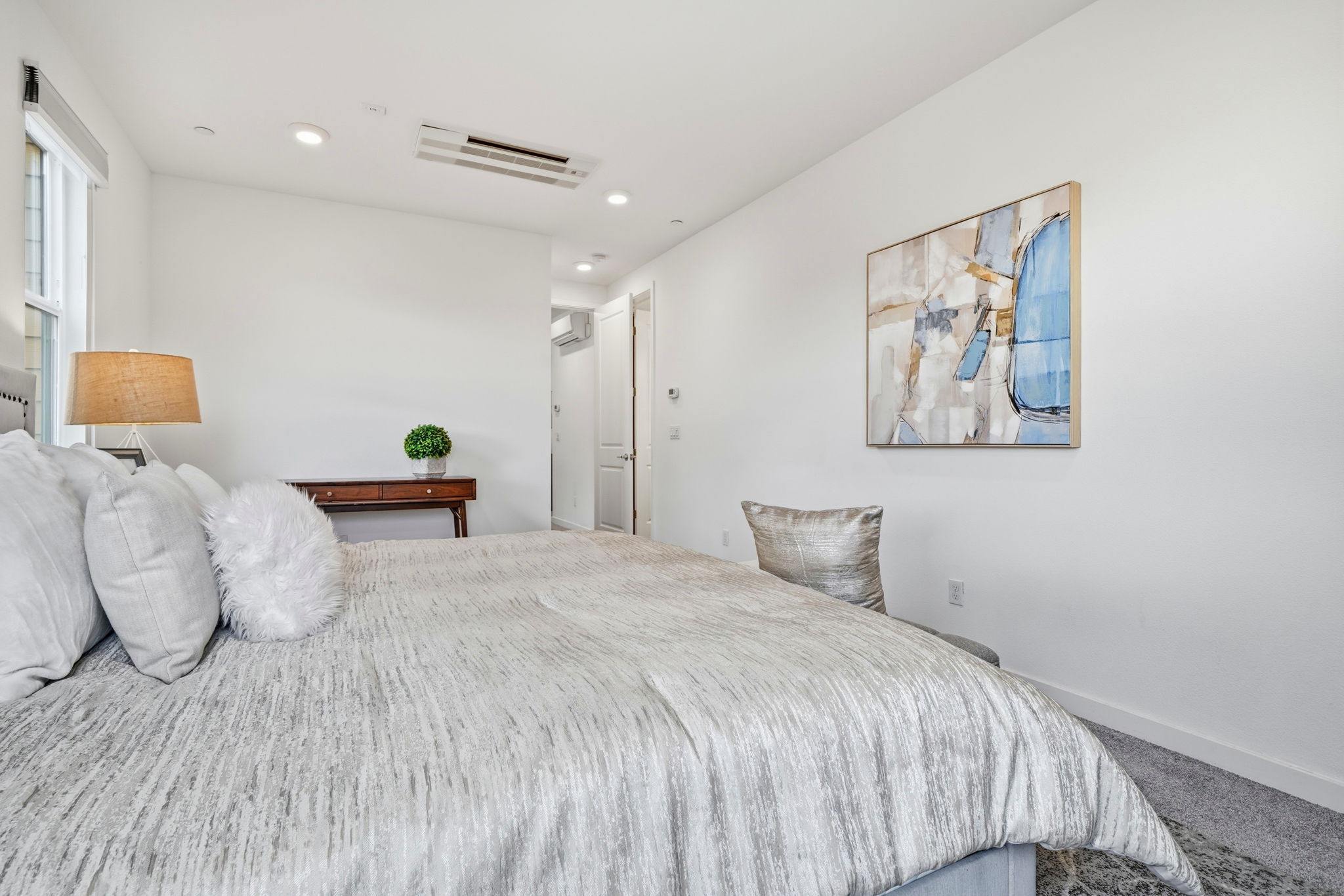 028_f8_5862 Cadence Ave