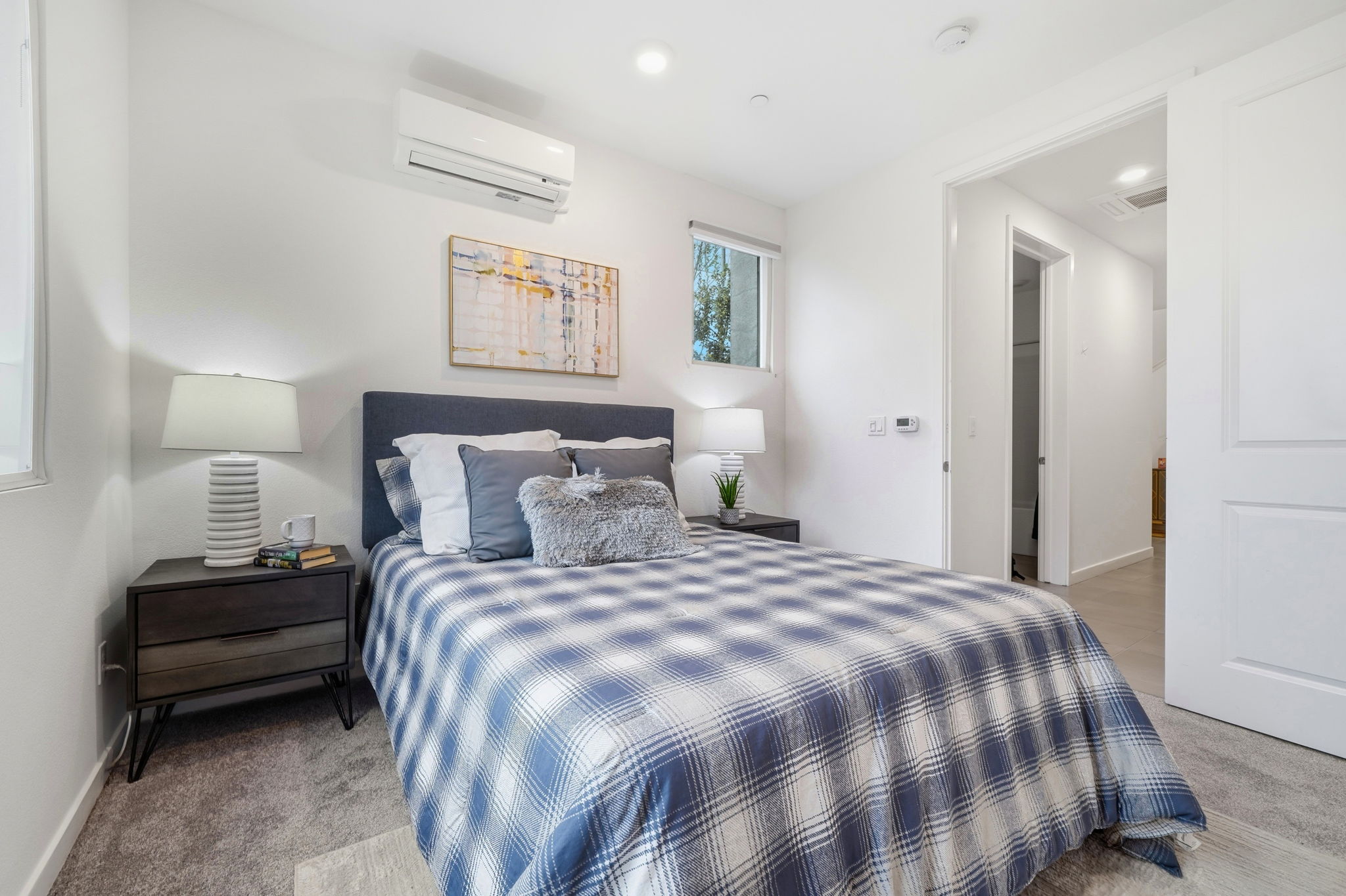 031_f8_5862 Cadence Ave