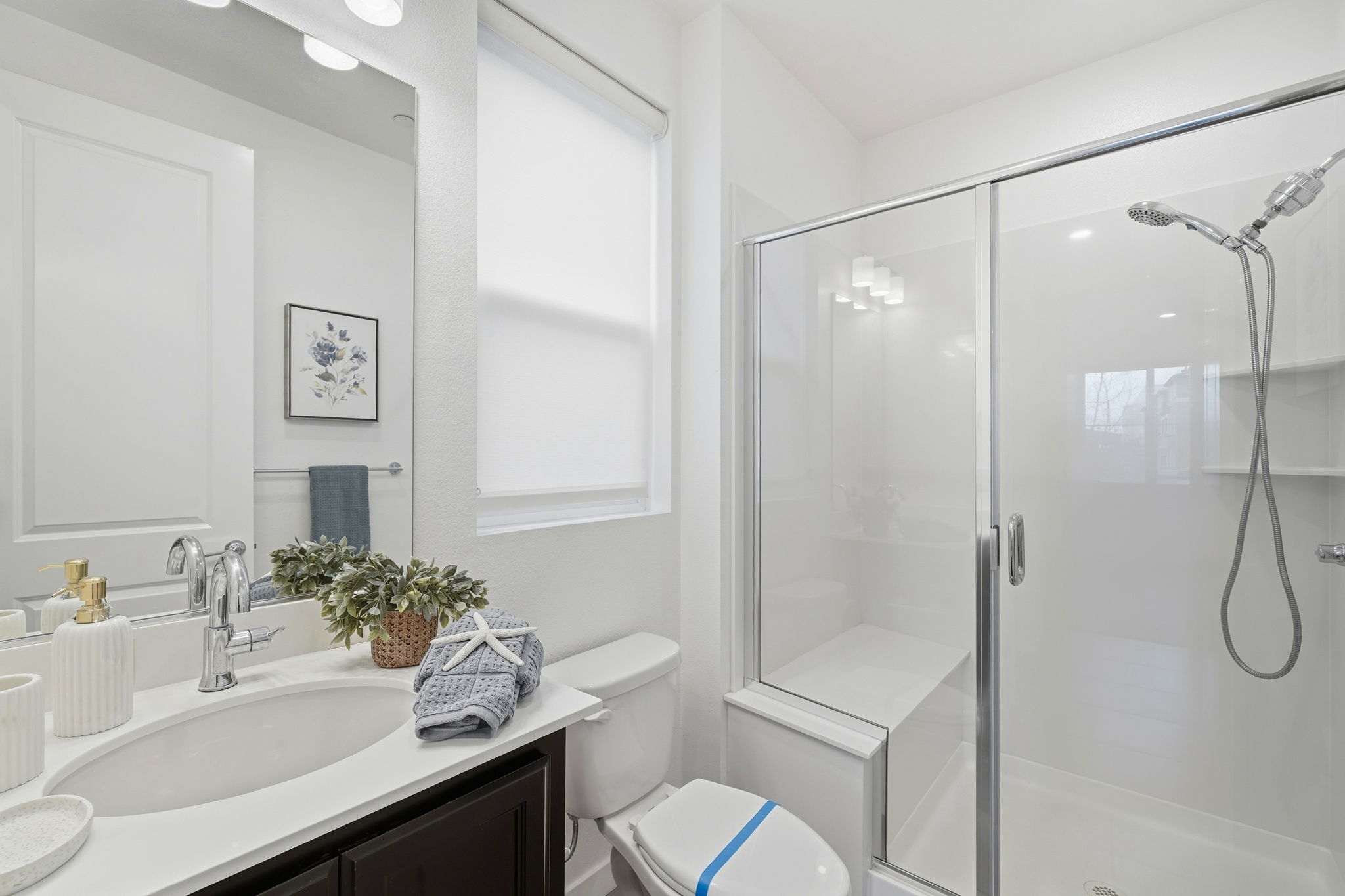 043_f8_5862 Cadence Ave