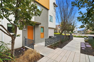 003_f8_5862 Cadence Ave