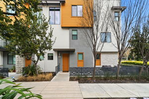 005_f8_5862 Cadence Ave