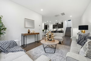 010_f8_5862 Cadence Ave