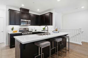 015_f8_5862 Cadence Ave