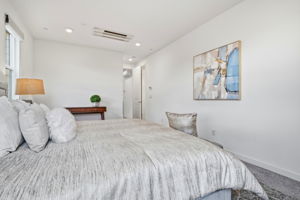 028_f8_5862 Cadence Ave