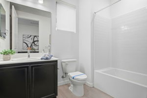 042_f8_5862 Cadence Ave