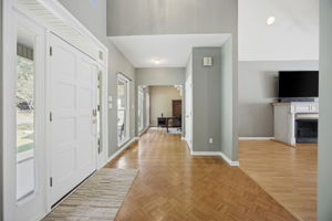  Photo 42